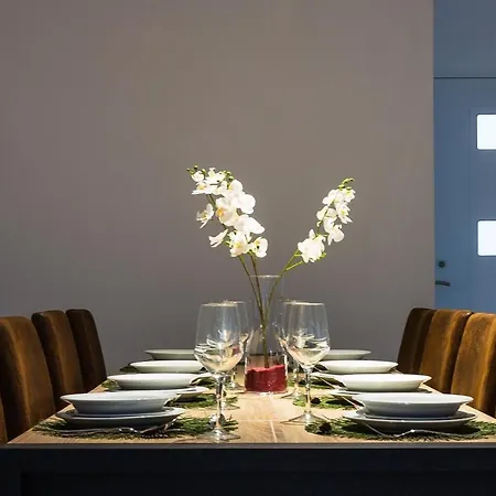 Luxury Celeste Retreat Вилла
